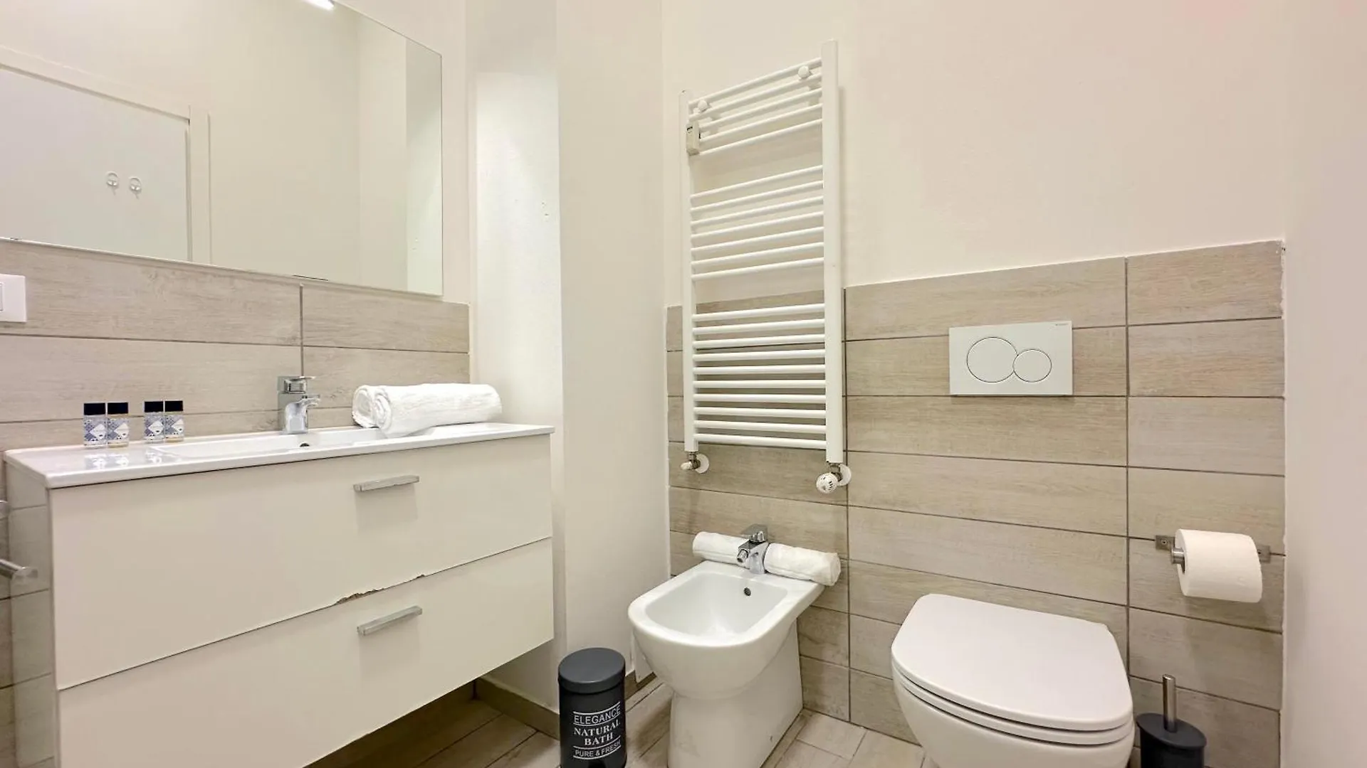 Apartment Rebecca Home - Bologna