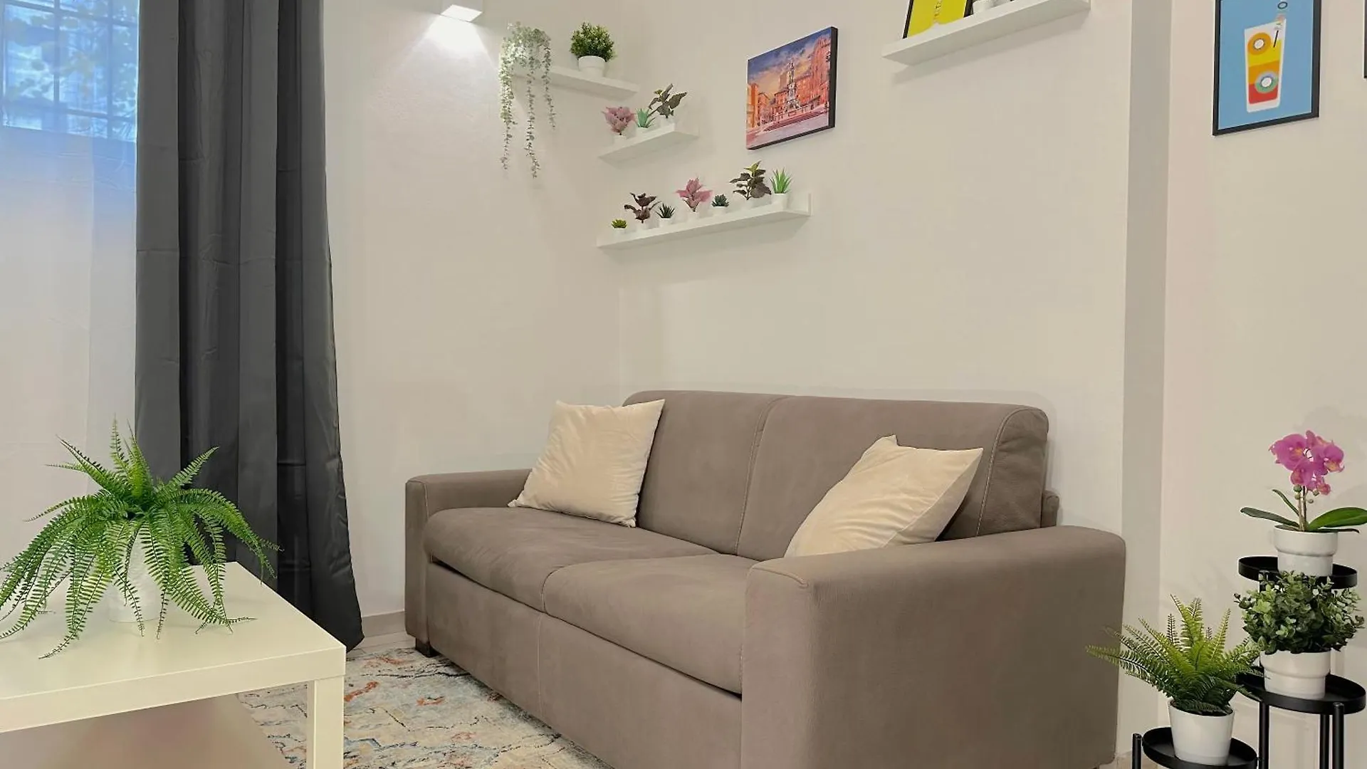 Rebecca Home - Bologna