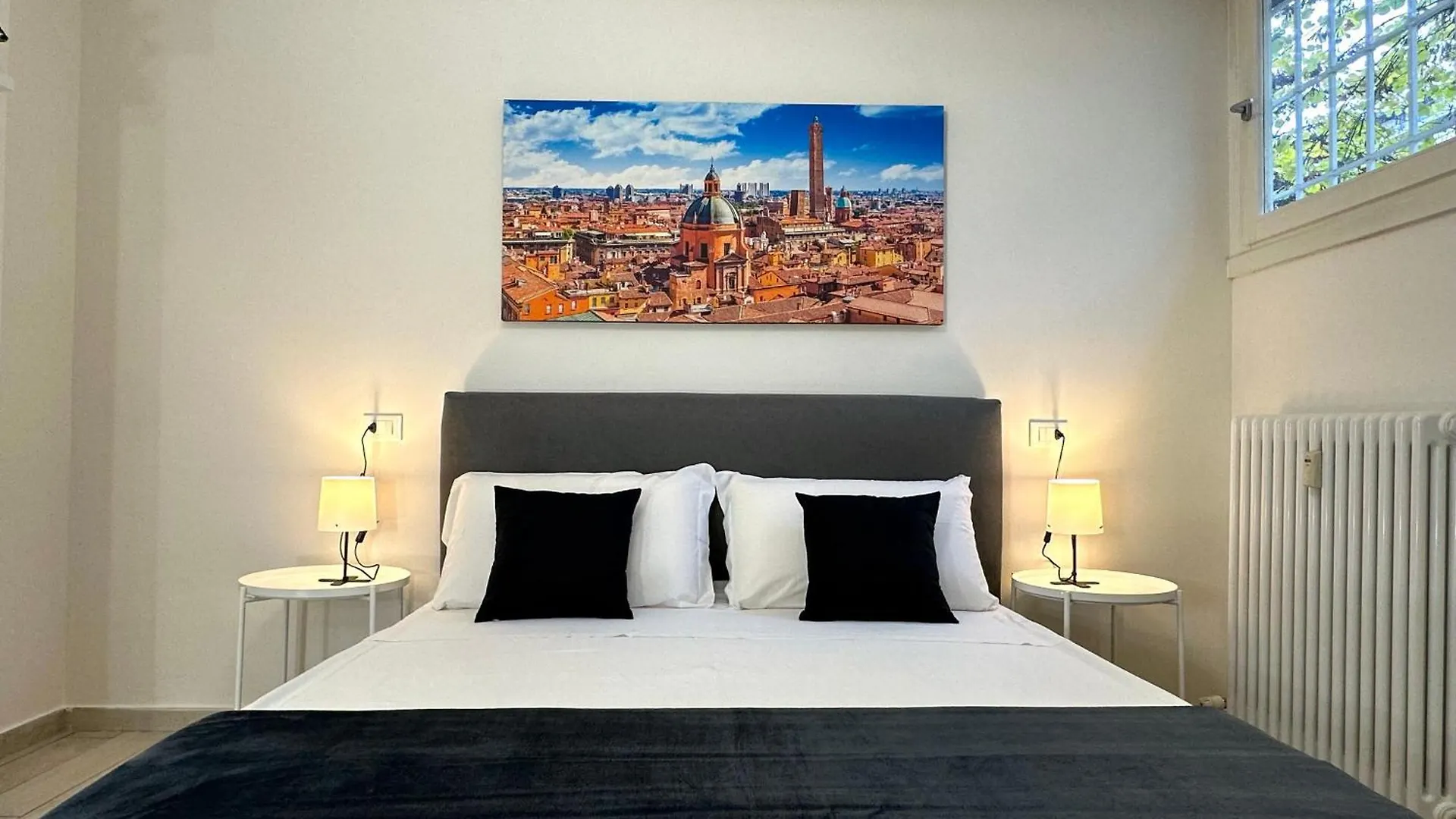 Rebecca Home - Bologna Italy